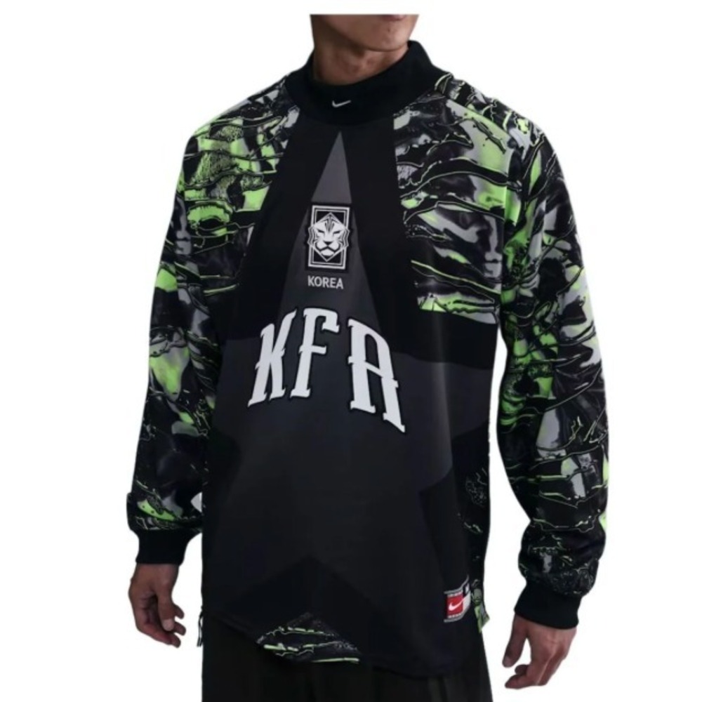 New Korea Hollywood Keeper Men's Nike Soccer Shirt Large IO0788-010 world cup